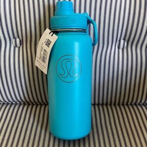NWT Lululemon Back to Life Sport Bottle 32oz - Electric Turquoise